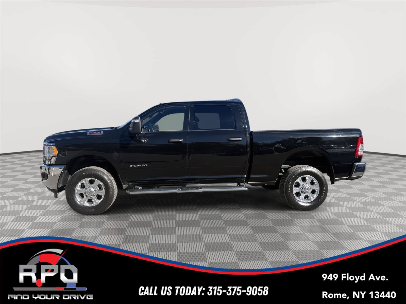 Used 2024 RAM 2500 Big Horn w/ Bed Utility Group AWD/4WD image 2