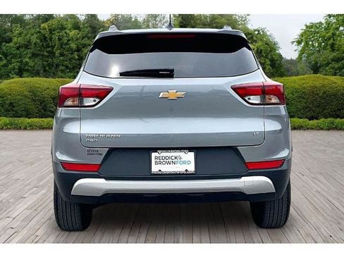 Used 2025 Chevrolet TrailBlazer LT AWD/4WD image 5