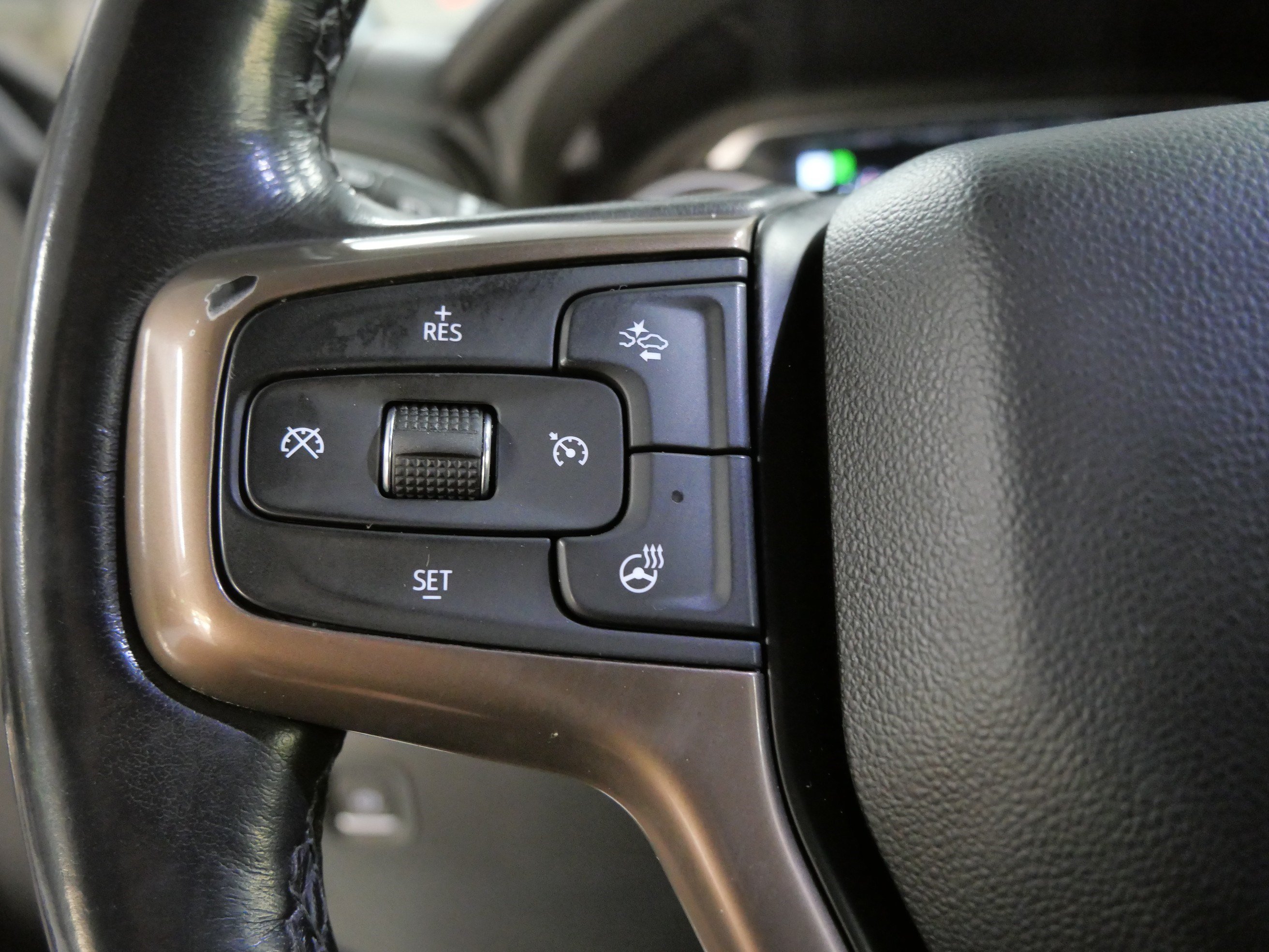 Used 2022 Chevrolet Silverado 3500 High Country w/ Z71 Off-Road Package AWD/4WD image 27