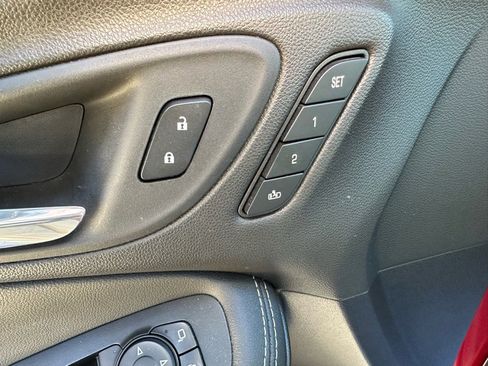 Used 2021 Buick Encore GX Essence w/ Advanced Technology Package image 12