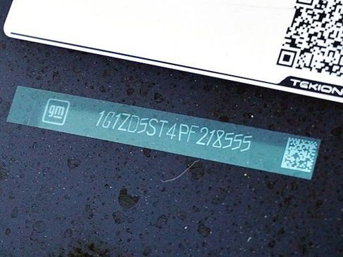 Used 2023 Chevrolet Malibu LT w/ Sport Edition image 32