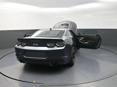 Used 2020 Chevrolet Camaro SS RWD image 41