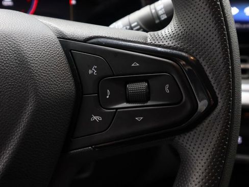 Used 2024 Chevrolet Trax LT image 29