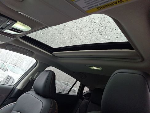 Certified 2025 Subaru Crosstrek 2.5i Limited image 14