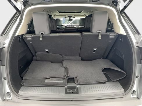 Used 2025 INFINITI QX60 Luxe FWD image 17