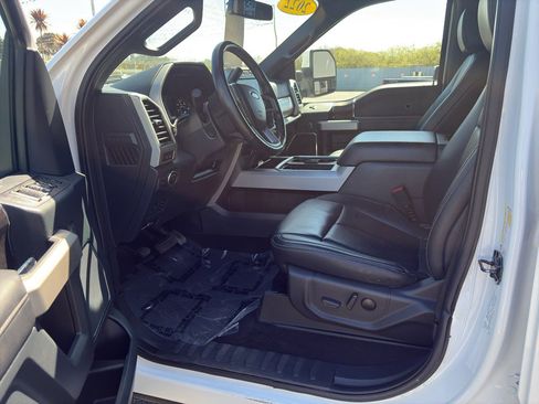 Used 2022 Ford F250 Lariat w/ Tremor Off-Road Package image 7