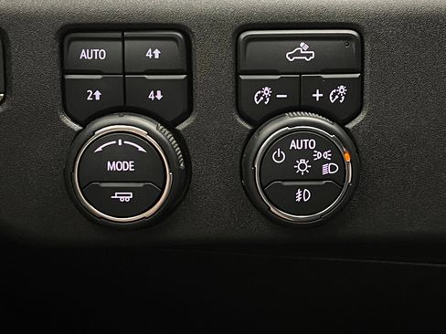 Used 2024 Chevrolet Silverado 1500 RST w/ Convenience Package II AWD/4WD image 22