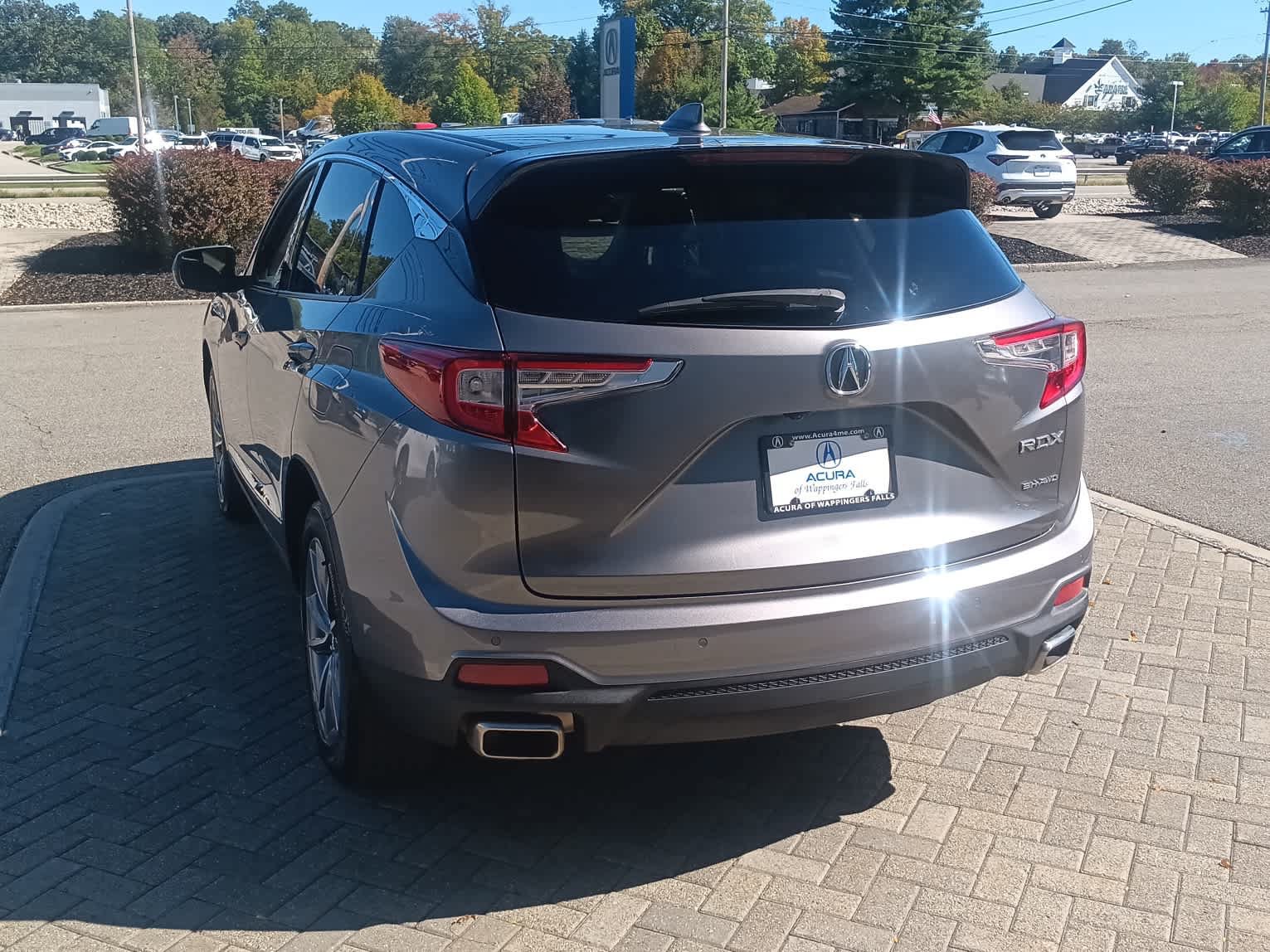 Used 2024 Acura RDX w/ Technology Package AWD/4WD image 3