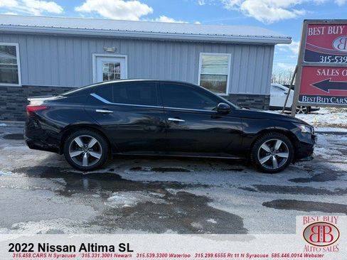 Used 2022 Nissan Altima 2.5 SL FWD image 12