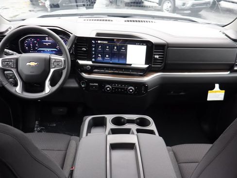 New 2026 Chevrolet Silverado 1500 LT w/ Z71 Off-Road Package AWD/4WD image 16