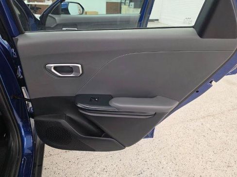 Used 2025 Kia K4 FWD image 31