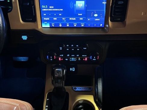 Used 2022 Ford Bronco Outer Banks image 27