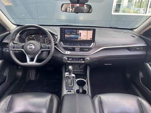Used 2023 Nissan Altima 2.5 SL FWD image 14