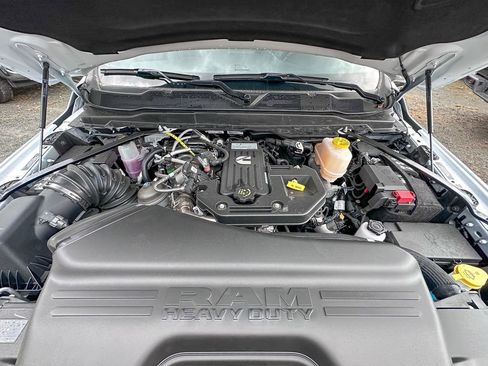 New 2026 RAM 5500 Tradesman w/ Chrome Appearance Group image 39