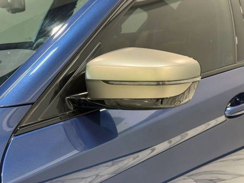 Used 2023 BMW M550i xDrive w/ Parking Assistance Package image 10