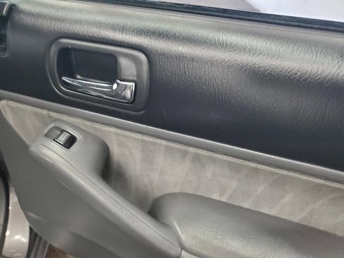 Used 2005 Honda Civic EX image 18
