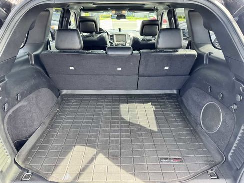 Used 2016 Jeep Grand Cherokee Limited w/ Luxury Group II AWD/4WD image 26