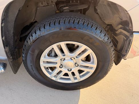 Used 2017 Toyota Tundra SR5 RWD image 30