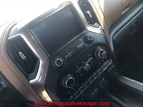 Used 2020 Chevrolet Silverado 3500 High Country w/ Z71 Off-Road Package AWD/4WD image 16