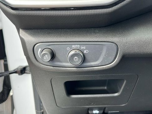 Used 2021 Chevrolet TrailBlazer LS image 28