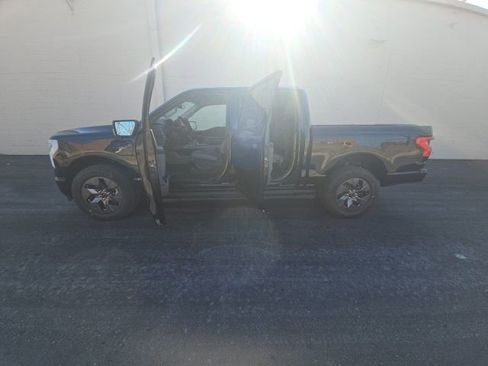 New 2025 Ford F150 Lightning Flash AWD/4WD image 12
