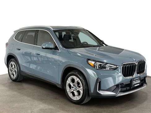 Used 2023 BMW X1 xDrive28i AWD/4WD image 3