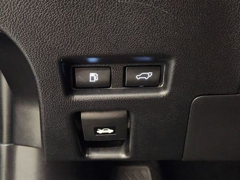 Used 2019 Lexus UX 200 FWD image 22