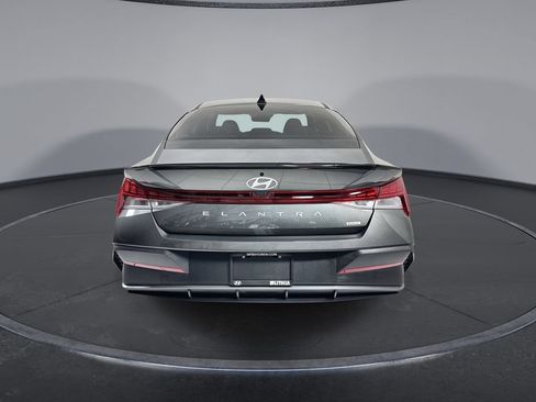 Certified 2025 Hyundai Elantra SEL FWD image 7