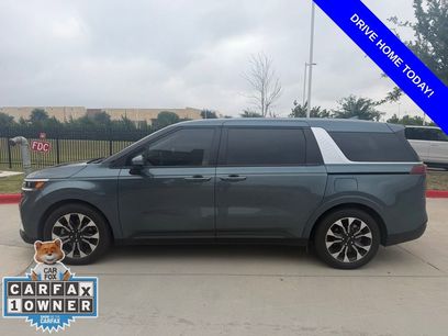 Used 2024 Kia Carnival EX