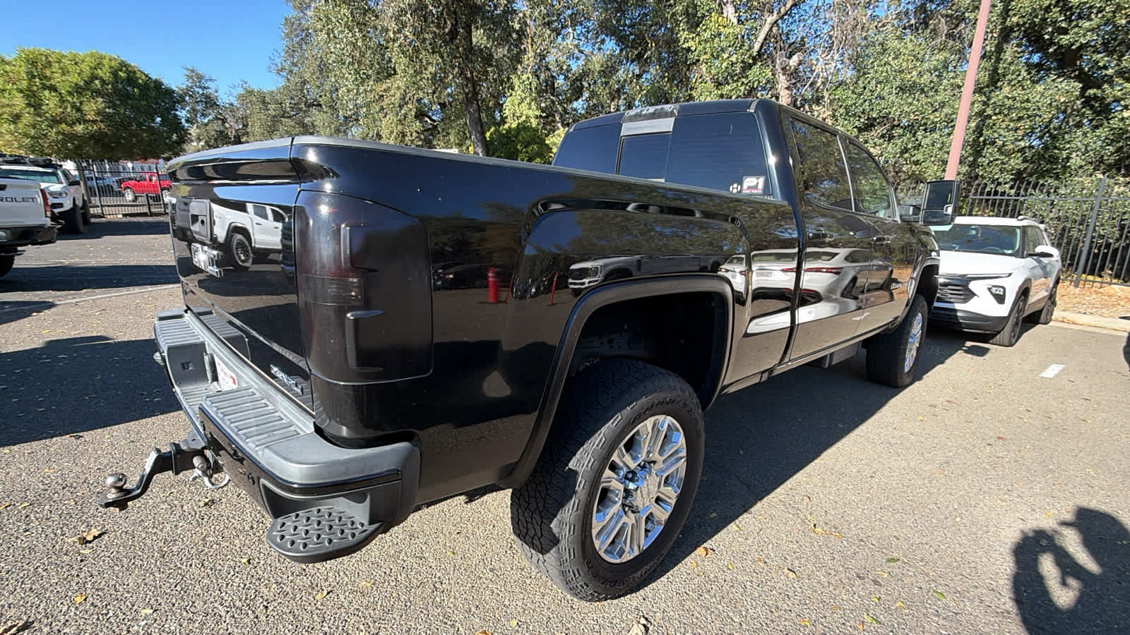 Used 2016 GMC Sierra 2500 Denali w/ Duramax Plus Package AWD/4WD image 5