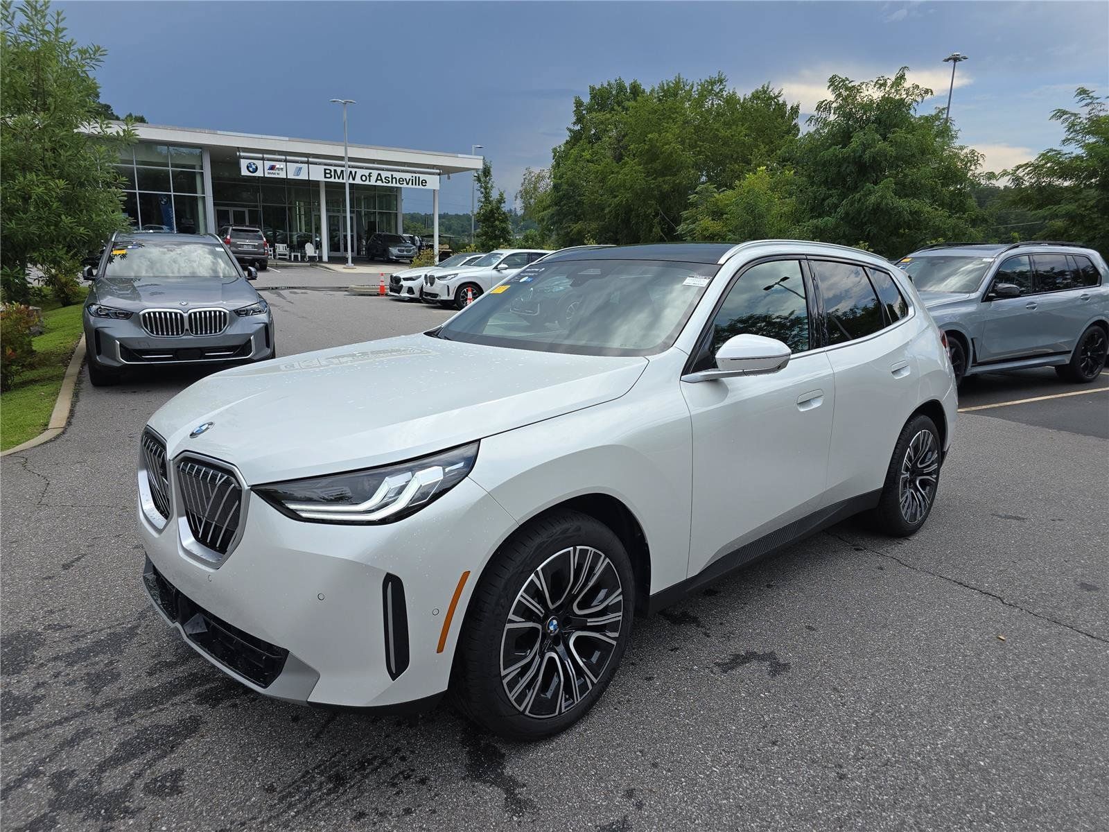 Used 2026 BMW X3 xDrive30i w/ Premium Package AWD/4WD image 7