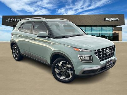 Used 2025 Hyundai Venue SEL