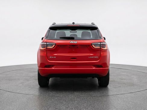 Used 2025 Jeep Compass Limited AWD/4WD image 7