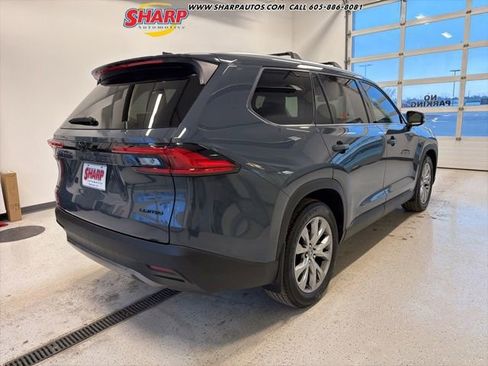 Used 2024 Toyota Grand Highlander Limited image 6