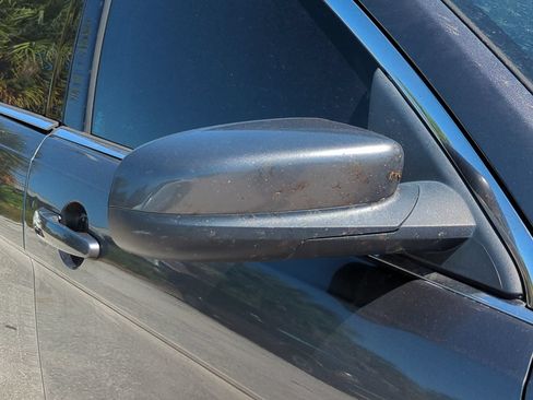 Used 2015 Ford Taurus SEL FWD image 9