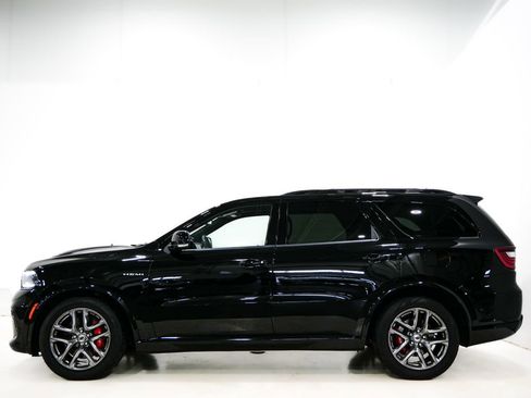 Used 2023 Dodge Durango R/T w/ Tow 'N Go Package AWD/4WD image 6