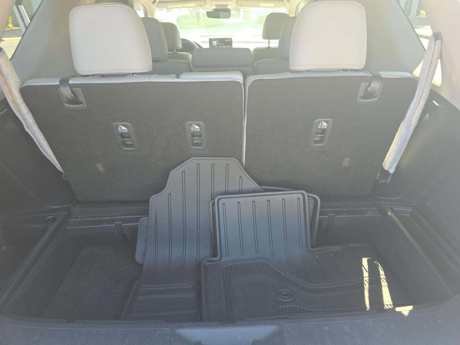 Used 2023 Honda Pilot EX-L image 12