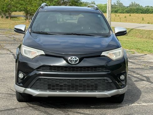 Used 2016 Toyota RAV4 SE FWD image 9