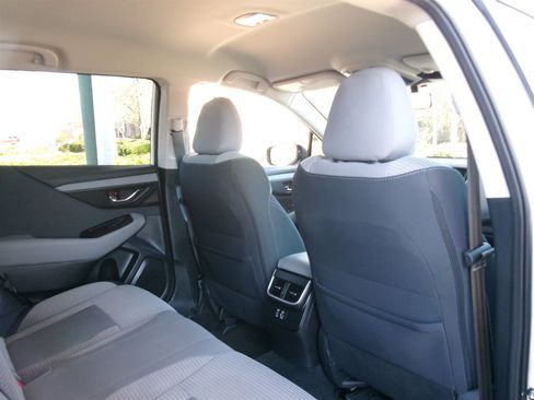 Used 2023 Subaru Outback Premium image 21