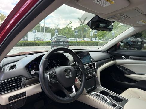 Used 2022 Honda Accord Touring image 14