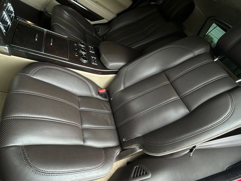 Used 2014 Land Rover Range Rover Long Wheelbase Autobiography image 15