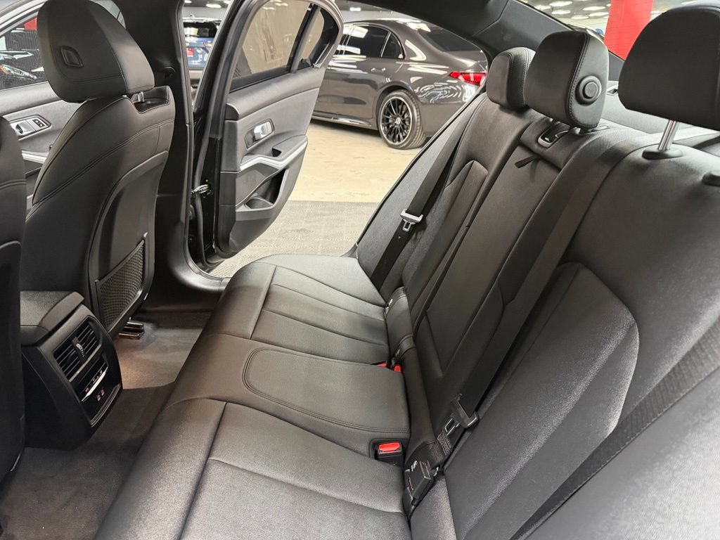 Used 2021 BMW 330i xDrive Sedan w/ Convenience Package AWD/4WD image 38