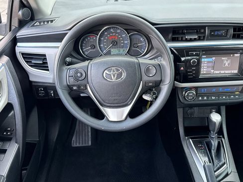 Used 2014 Toyota Corolla LE image 27