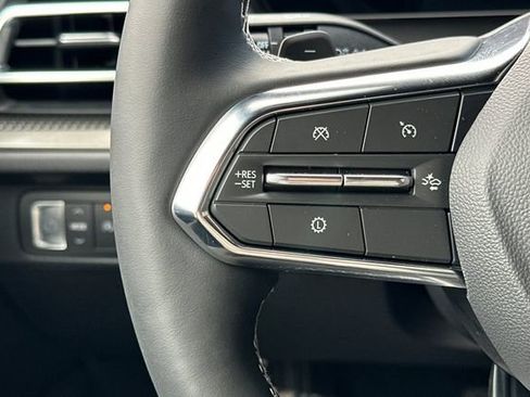 New 2026 Chevrolet Traverse LT w/ Driver Confidence Package image 32