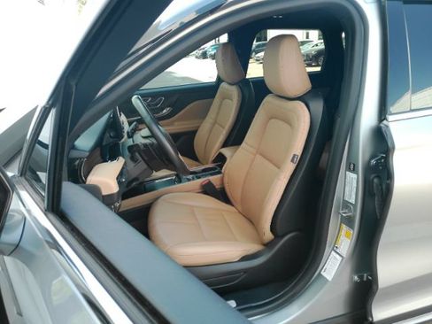 Used 2023 Lincoln Corsair Reserve AWD/4WD image 16