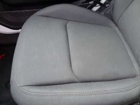 Used 2019 Jeep Wrangler Sport AWD/4WD image 32