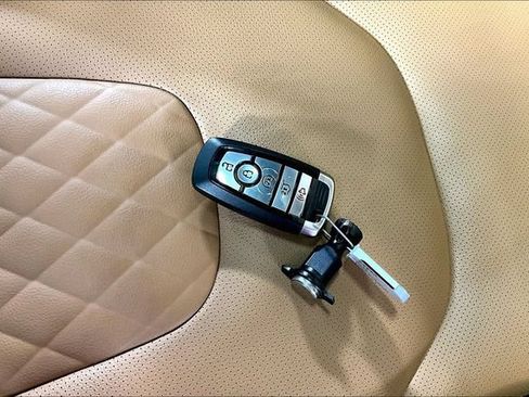 Used 2023 Ford Edge Titanium w/ Equipment Group 301A AWD/4WD image 32