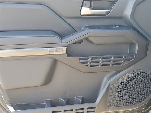 Used 2024 Toyota Tacoma TRD Sport image 14