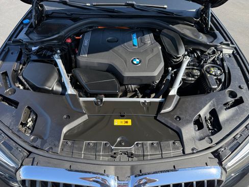 Used 2023 BMW 530e w/ Convenience Package RWD image 20