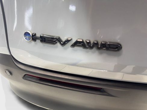 Used 2025 Toyota Sienna XLE Woodland Edition AWD/4WD image 23